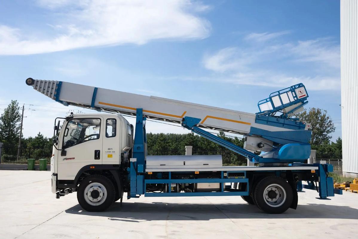 曲阜云梯上料车租赁费用